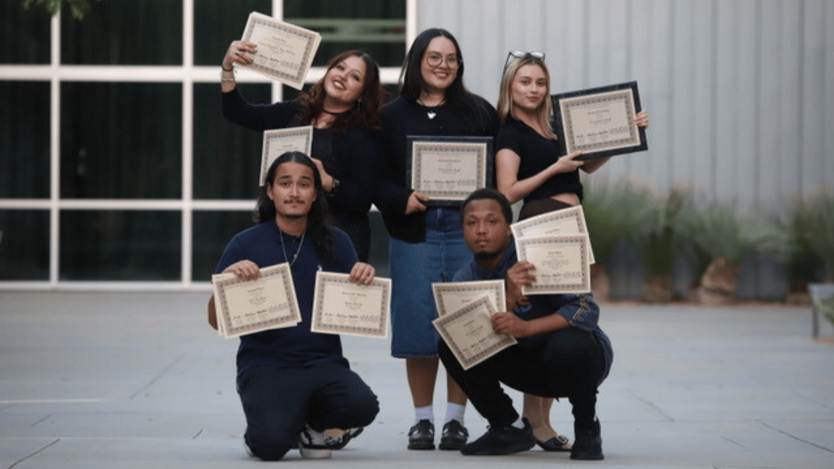 viewpoints students with awards